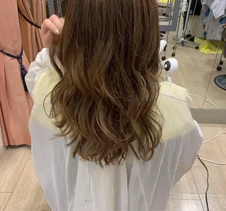 ミディアム unpeu hair 六地蔵店所属・河野夏実 (こうのなつみ)のその他イメージ