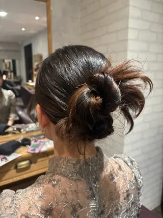 セミロング カラー ヘアアレンジ Aloa横浜所属・トップスタイリスト Shoyaのヘアスタイル