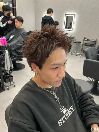 ショート カラー メンズ スパイキーの鬼 ヒロムのヘアスタイル