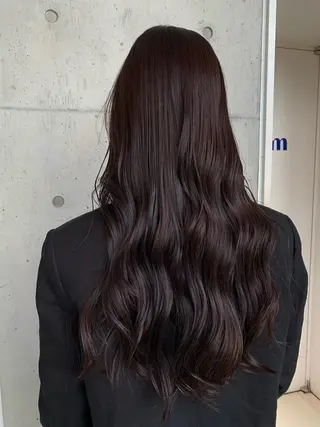 ロング カラー カネコ ユカリのヘアスタイル