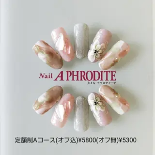 ネイル Nail  Aphroditeのネイルデザイン