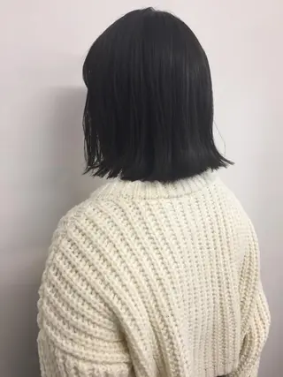 ショート カラー 色白に見える暗髪 梅田・増田のヘアスタイル