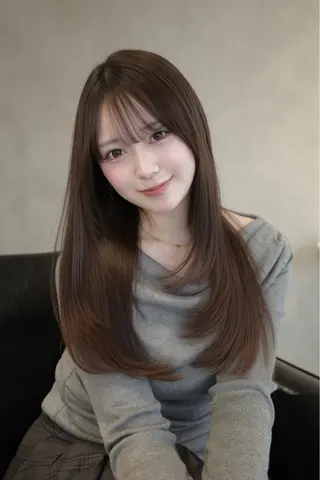 セミロング 美顔形成カット|青山 髪質改善|三浦秀太郎のヘアスタイル