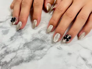 ネイル Regene ARAKIのネイルデザイン