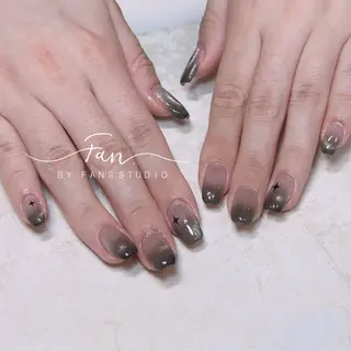 ネイル 🌻FAN'S STUDIO池袋🌻のネイルデザイン