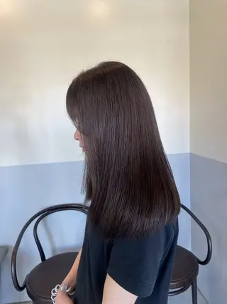 ミディアム 小久保 里紗のヘアスタイル