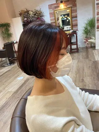 ショート カラー 馬場 百合恵のヘアスタイル