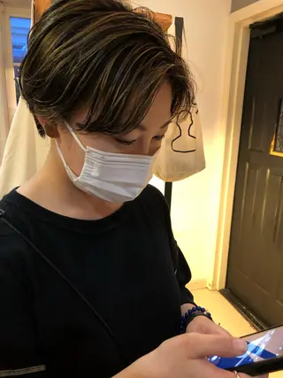 ショート カラー NOUN所属・eri kinjoのヘアスタイル