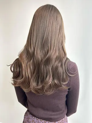 ロング カラー 壽真央 /ブリーチカラーのヘアスタイル