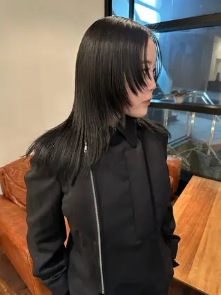 セミロング ayano/レイヤー /暖色カラーのヘアスタイル