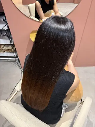 ロング カラー Inity心斎橋/ クルミのヘアスタイル