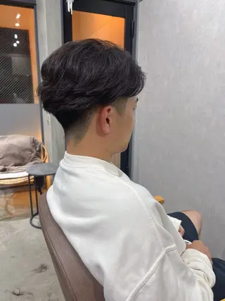 ショート メンズ YUI ハイトーンカラーのヘアスタイル