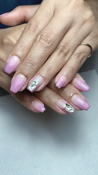 ネイル Munail サロン所属・むねいる nail salonのネイルデザイン