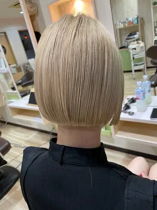 ショート カラー 🌈派手髪ハイトーン 🌈鈴木亮太🌈のヘアスタイル