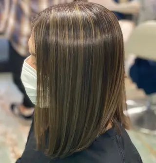 セミロング 佐々木 菜摘のヘアスタイル