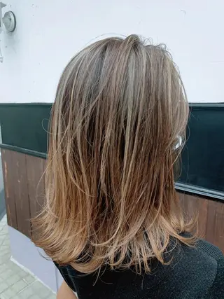 カラー ☺︎Ayaka ☺︎のヘアスタイル