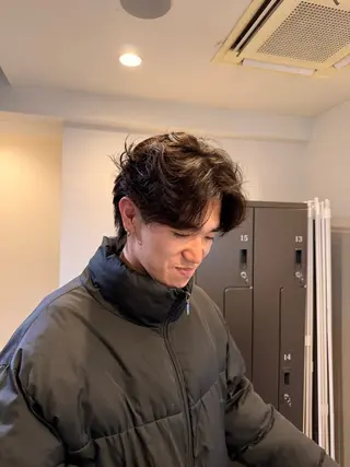 パーマ メンズ レイヤー/艶カラー ROKUのヘアスタイル