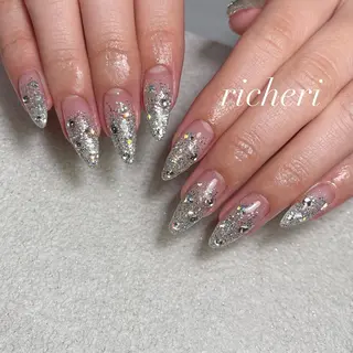 ミディアム ネイル richeri beautyのネイルデザイン