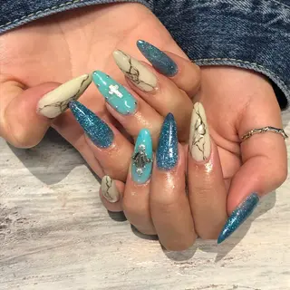 ネイル crestnail所属・小林 束紗のネイルデザイン