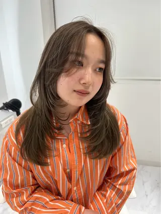 ミディアム rina/無料 レイヤーカット/上野のヘアスタイル