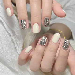 ネイル ishiro 🍂のネイルデザイン