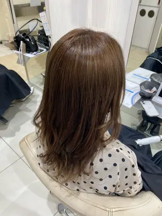 ミディアム カラー 中山 愛美莉のヘアスタイル