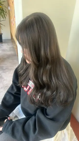 ロング 松本 羅華のヘアスタイル