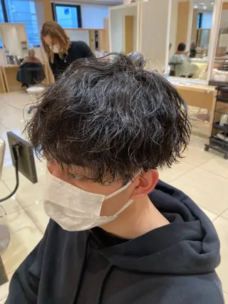 ショート パーマ メンズ メンズ特化型美容師 栗山勇人のヘアスタイル