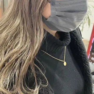 ミディアム カラー 🫧FEAT. ／Rikka 🫧のヘアスタイル