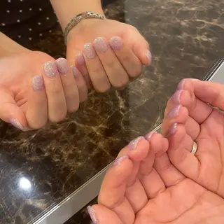 ネイル 𝑟𝑖𝑠𝑎 🕯‎🤍のネイルデザイン