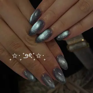 ネイル yuna@ mavie練習生☘️のネイルデザイン