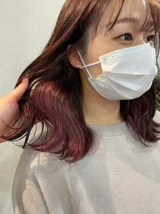 ミディアム レイヤーカット、 大人可愛い　中村美羅のヘアスタイル