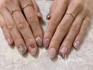 ネイル 岡本 友恵のネイルデザイン