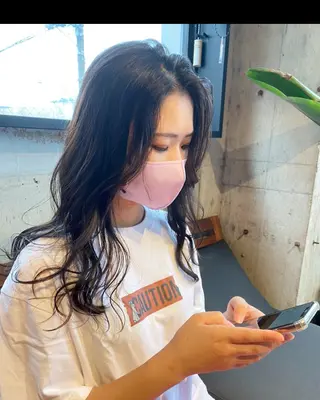 ロング カラー 田村 良生のヘアスタイル