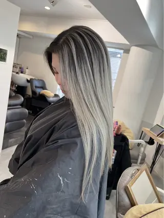 ロング カラー ROBIN所属・指名数No.1 /NAOYAのヘアスタイル