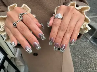 ネイル LAVISH nail salonのネイルデザイン
