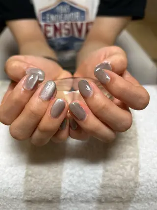 ネイル プライベートサロン ヴェール所属・上田 ゆいのネイルデザイン