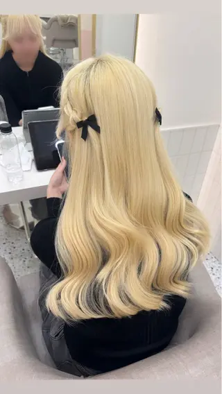 ロング 💎のぼりゆい/大須 ブリーチなしWカラーのヘアスタイル