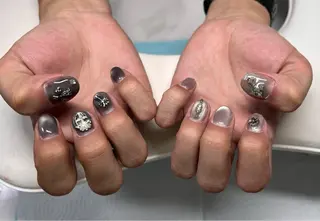 ネイル &ME シシのネイルデザイン