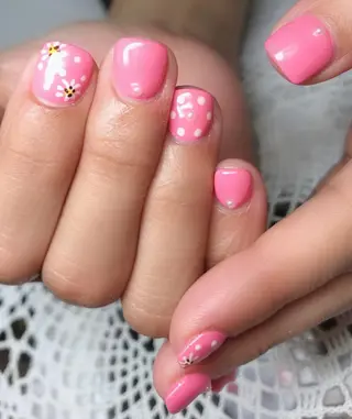 ネイル ゲン レイカのネイルデザイン