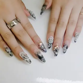 ネイル クロキ 。のネイルデザイン