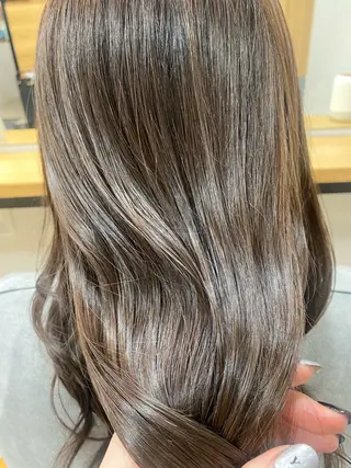 ミディアム HIYORI🧁 登戸のヘアスタイル