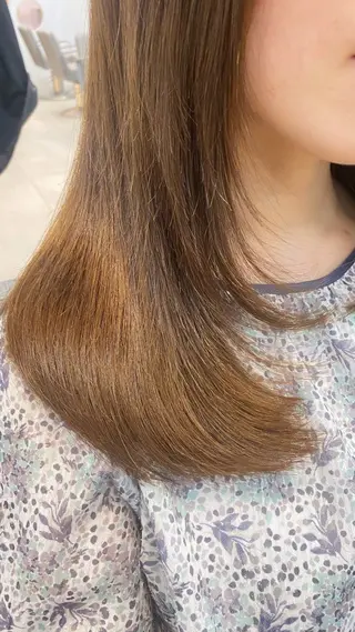 セミロング nok所属・レイヤー/ベージュ/ どますず🌺のヘアスタイル