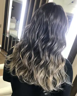 カラー corte【コルテ】所属・ナオイ ユウキのヘアスタイル