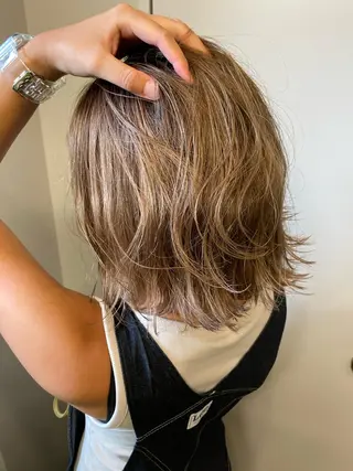 ショート レイヤーカットのプロ 大人ヘア宮森貴志のヘアスタイル