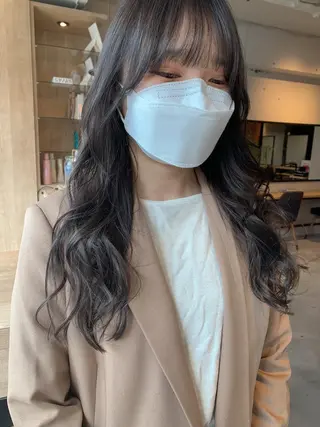 ロング カラー ヘアアレンジ yuka .のヘアスタイル