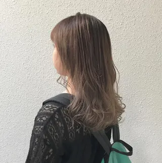 セミロング カラー インナーカラー/天神 ブリーチ/吉田のヘアスタイル