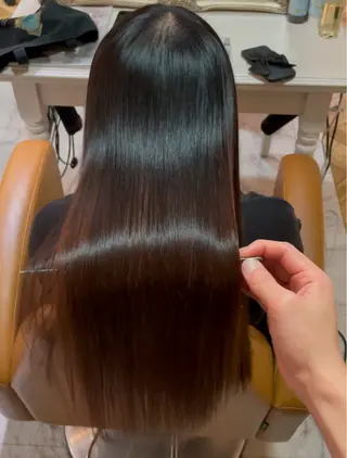 ロング 美髪縮毛矯正🤍 髪質改善/Shinaのヘアスタイル