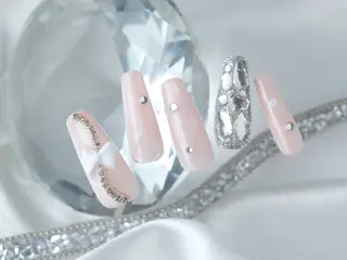 ネイル ネイルサロンAim 河原町［ヘアセット　ヘアエクステ　着付　専門店］所属・AIM 百夏のネイルデザイン