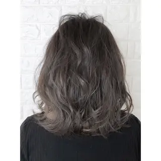 ミディアム カラー KIZU 髪質改善 怪談を語る美容師のヘアスタイル